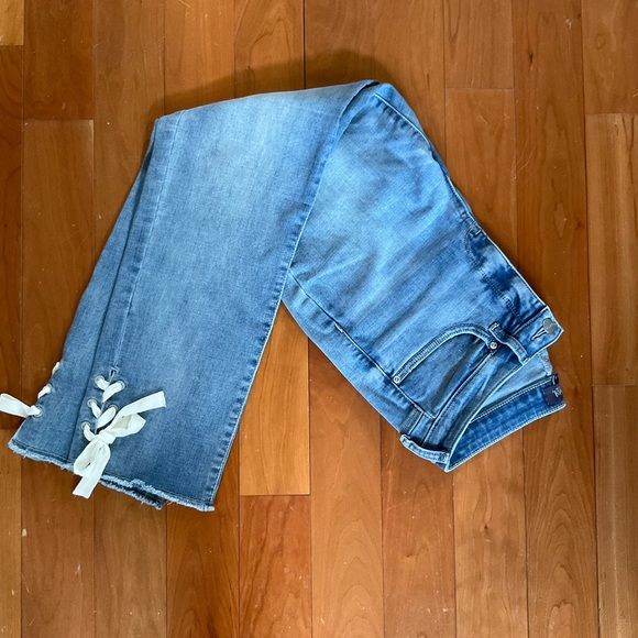 NYDJ Light Wash Lace-up Hem Skinny Jeans - Picture 3 of 6